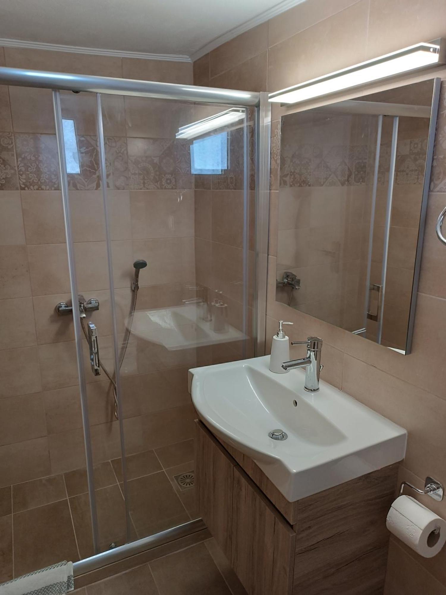 Nikos - Eleni Apartament *